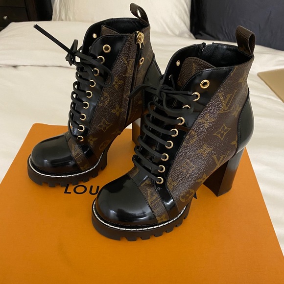Louis Vuitton Star Trail Ankle Boots 